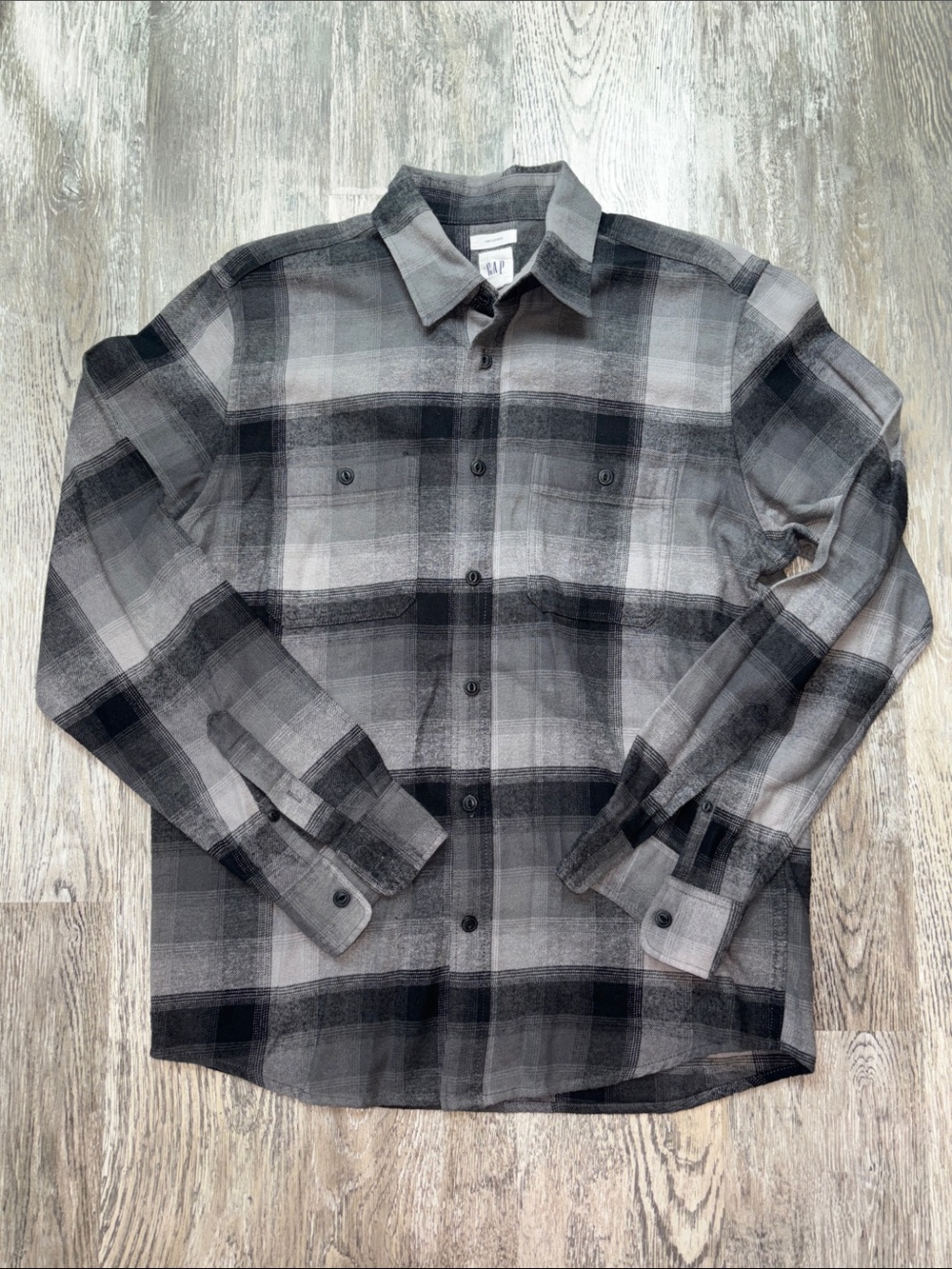 GAP Men's Black & Gray Plaid Button-Down Shirt